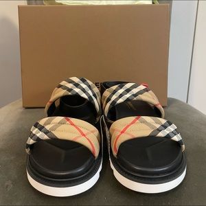 Burberry kids Brewster check sandal 35
